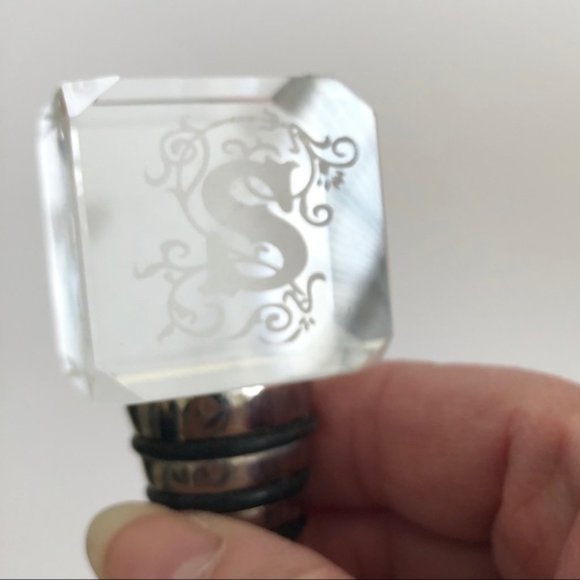 Personalized “S” wine cork - Picture 5 of 6